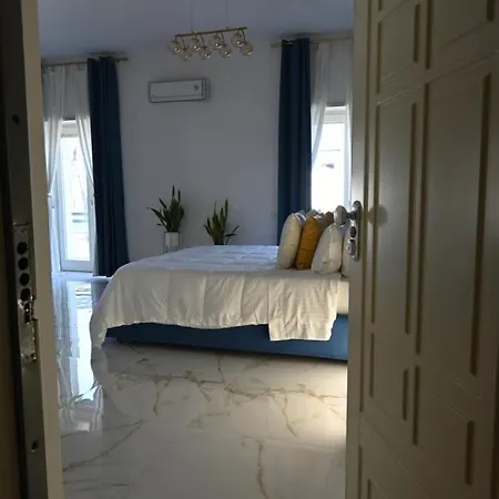 Nm Luxury Nocleg ze śniadaniem 4*