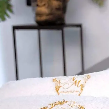 Nm Luxury Couette-café
