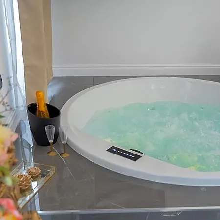 Nm Luxury Nocleg ze śniadaniem
